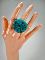 Jackie Brazil "Stomp" Large Round Turquoise Resin Ring ( R0360 ) Size UK Q / US 8