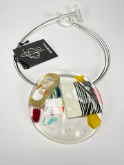 Jackie Brazil "Cascade" Large Disk On Metal Cord Resin Necklace ( N3350 )