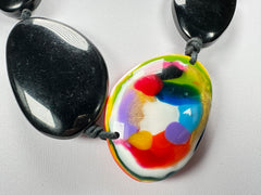 Jackie Brazil "Black Gloss & Kandinsky Stone" Short Flat Riverstones 50cm Necklace ( N3616 )