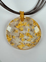 Jackie Brazil "Gold Flakes" Large Disk On Three Cords Resin Necklace ( N3800 )
