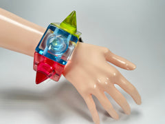 Jackie Brazil "Lagerfeld" Sabrina Transparent Cones Elasticated Bracelet ( B2893 )