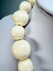 Jackie Brazil "Large Spheres" Cream Short Abstract Necklace 50cm ( N2692 )