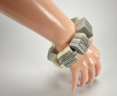 Jackie Brazil "Gala" Liquorice Half Rectangles On Elastic Cream Mix Bracelet ( B0778 )