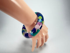 Jackie Brazil "Shinny Spotted" Blue Mix Spots Solid Round Resin 1.7cm Bangle ( B1726 )