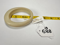 Jackie Brazil "Solid Oval" Natural Beige Matte 1.3cm Resin Bangle ( B0040 )