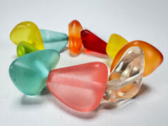 Jackie Brazil "Diamonds" Transparent Summer Frost Flintstone Bone Bracelet ( B0211 )