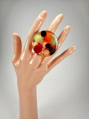 Jackie Brazil "Acrobatic" Flat Round Petite Green Balls Spots Resin Ring ( R2536 ) Size UK P / US 7.5