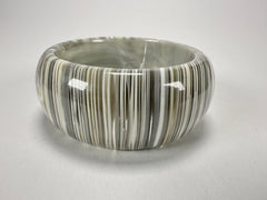 Jackie Brazil "All Sorts "Liquorice w/Cat Eye Cream Mix 3.4cm Bangle ( B2444 )