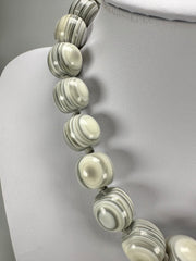 Jackie Brazil "Cat Eyes" Cream Mix Liquorice Balls Resin Necklace 50cm ( N0894 )