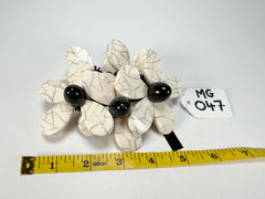 Marion Godart - Floral "Grand Pétale x Fragmental" Cream Flower Elasticated Resin Bracelet