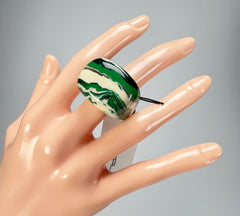 Sobral - Onda Verde "Wave" Green Resin Ring ( 005325 ) - Size UK N / US 7