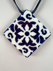 Sobral - Lisboa "Alfama" Resin Necklace ( 005476 )