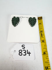Sobral - Costela de Adão "Leaf" Resin Earrings ( 005526 )