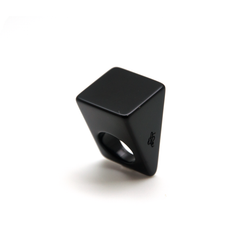 Sobral - Preto "Carre" Black Resin Ring ( 000149 ) - Size UK _ / US 9