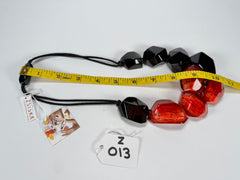 Zsiska - Empress Redd & Black Resin Necklace ( 8410150REDDQ09 )