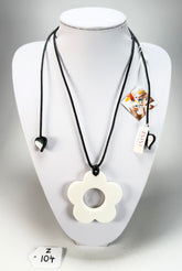 Zsiska - Colourful Statement "Olive" White Pendant Resin Necklace ( 40102259037Q00 )