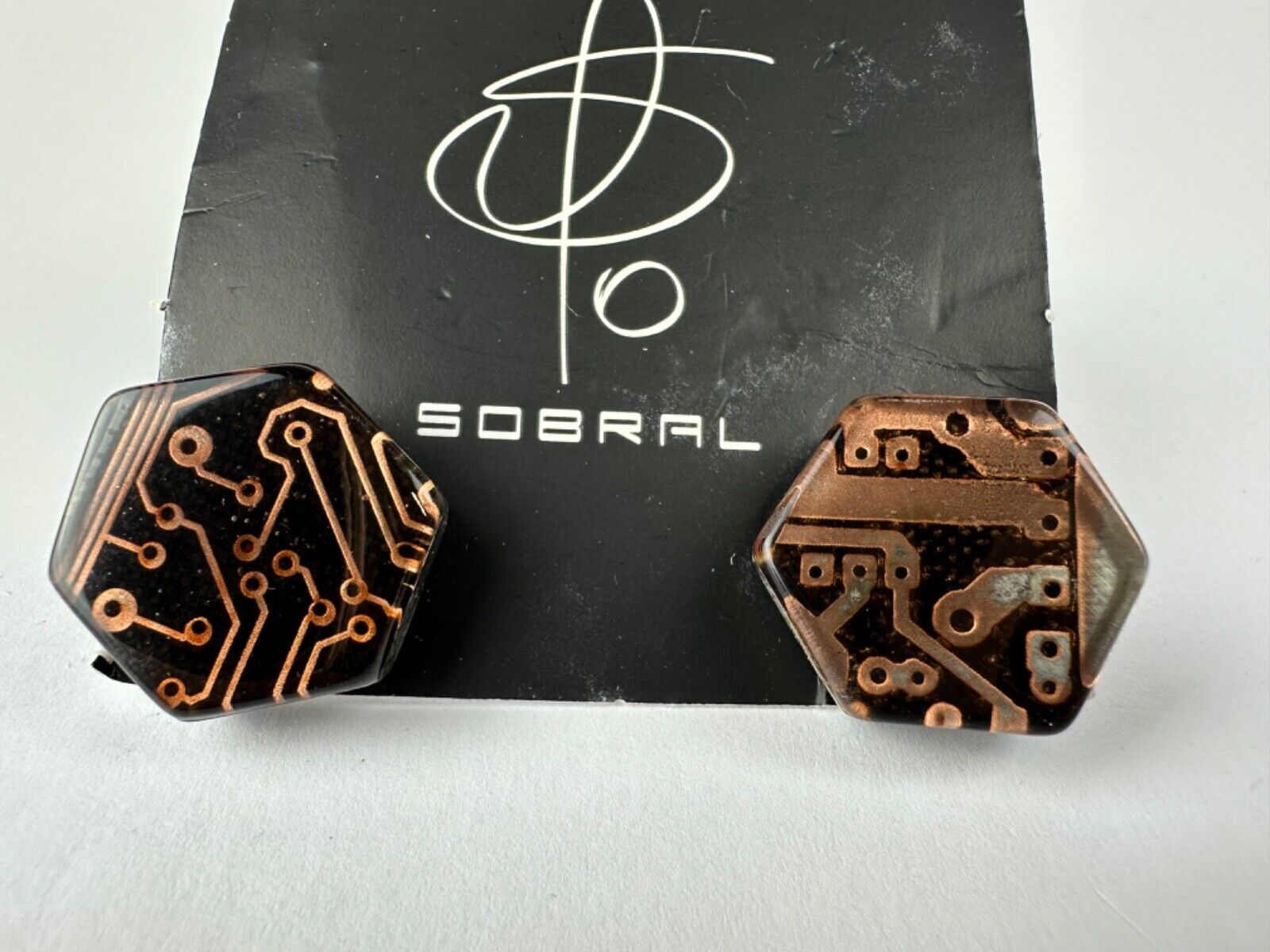 Jackie Brazil "Ming" Flash Digital Hexagon Resin Earrings ( E3214 )