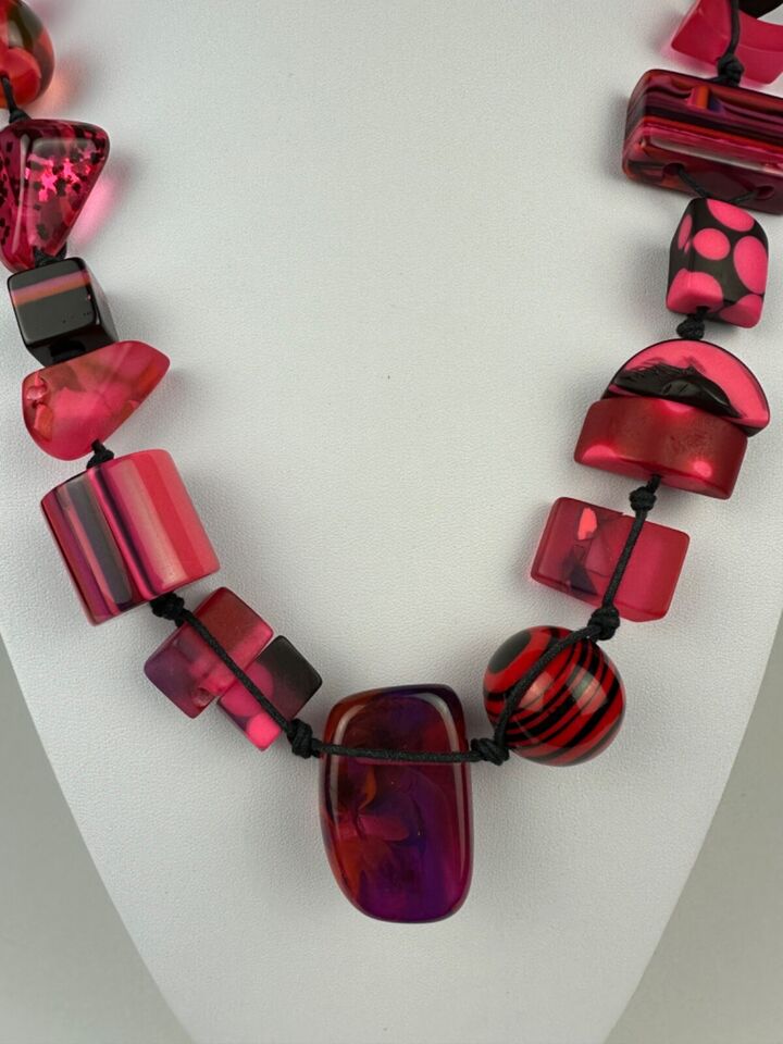 Jackie Brazil "Indiana" Red Mix Multi-Bead Medium Resin 70cm Necklace ( N0033 )