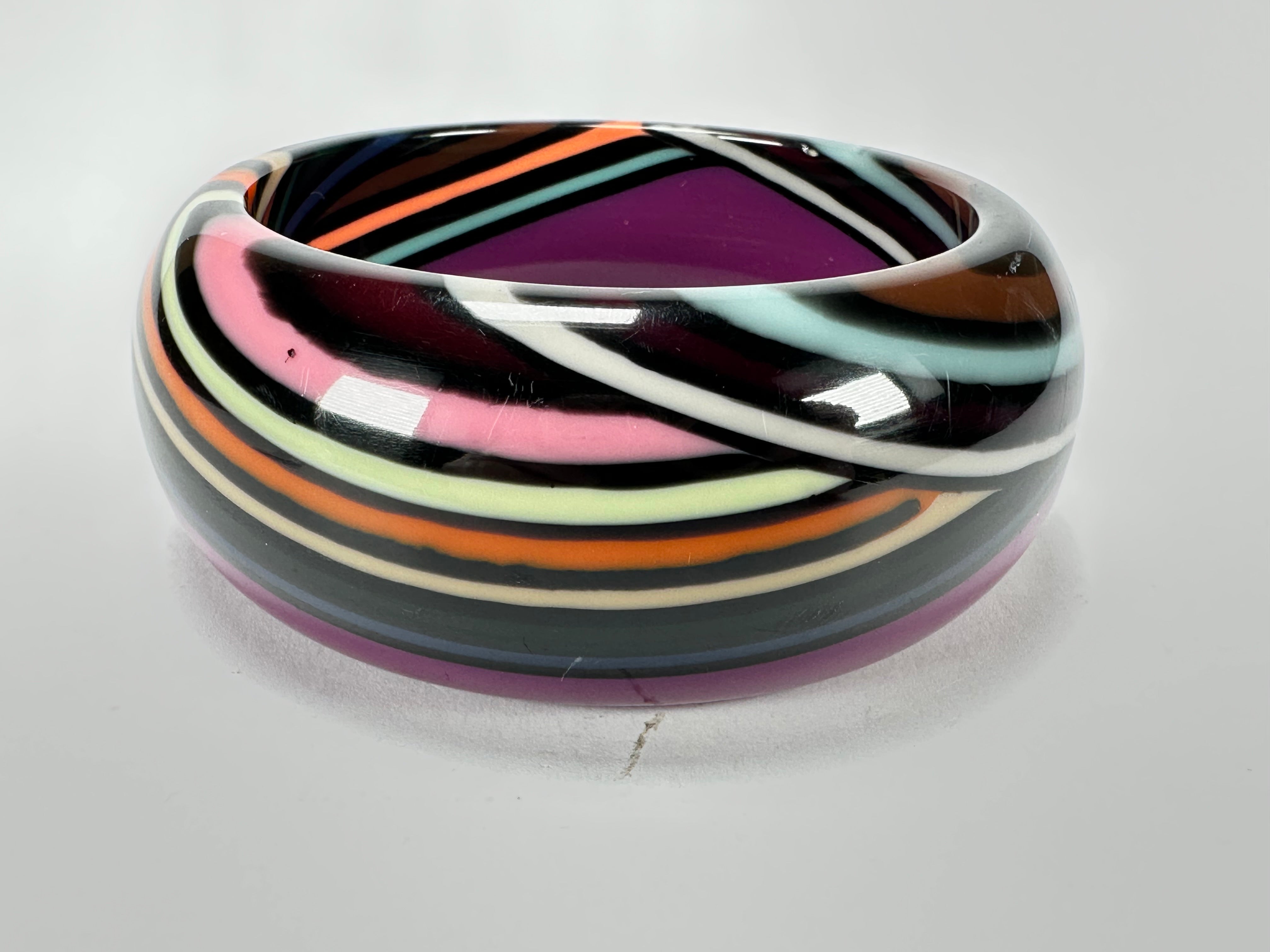 Jackie Brazil "Optic" Purple & Colour Swirls Solid Round 3.4cm Bangle ( B3170 )