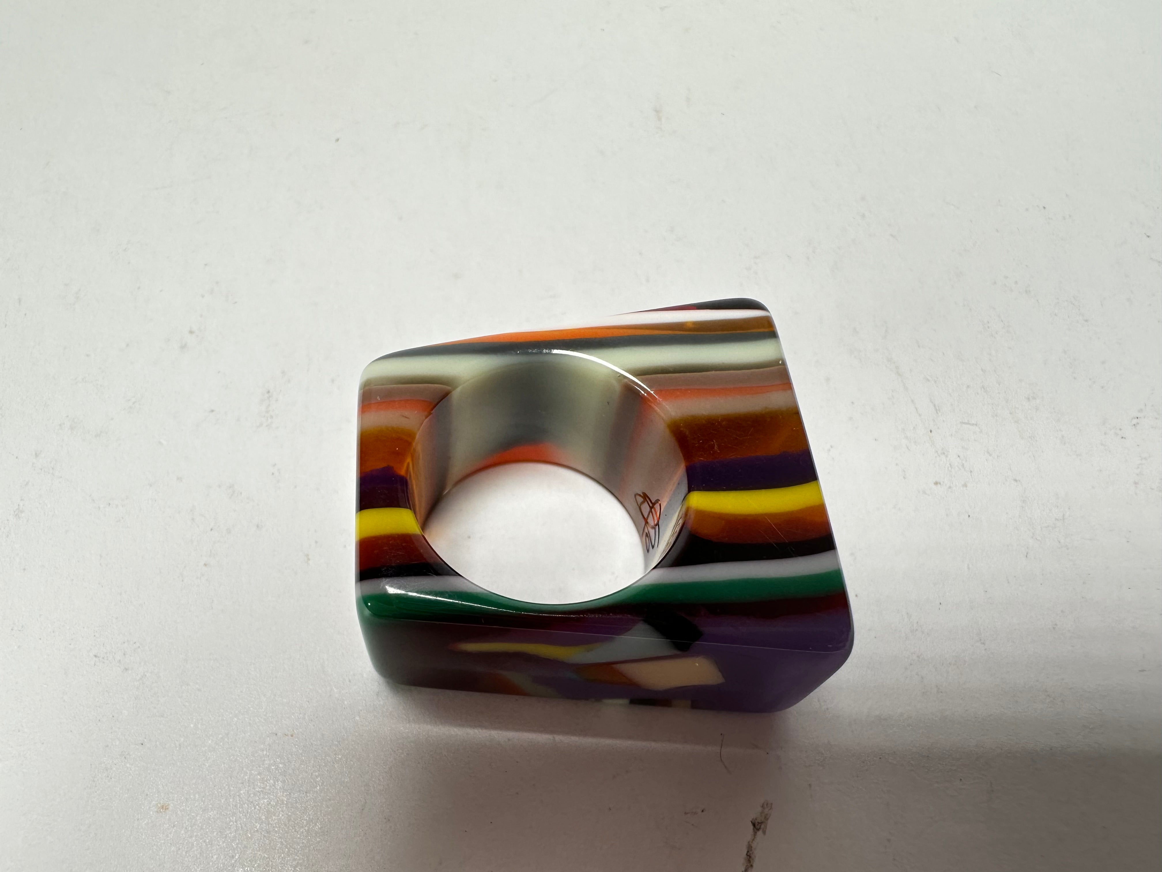 Jackie Brazil "Leda" Liquorice Allsorts Pop Art Colour Mix Resin Ring ( R2269 ) UK P / USA 7.5