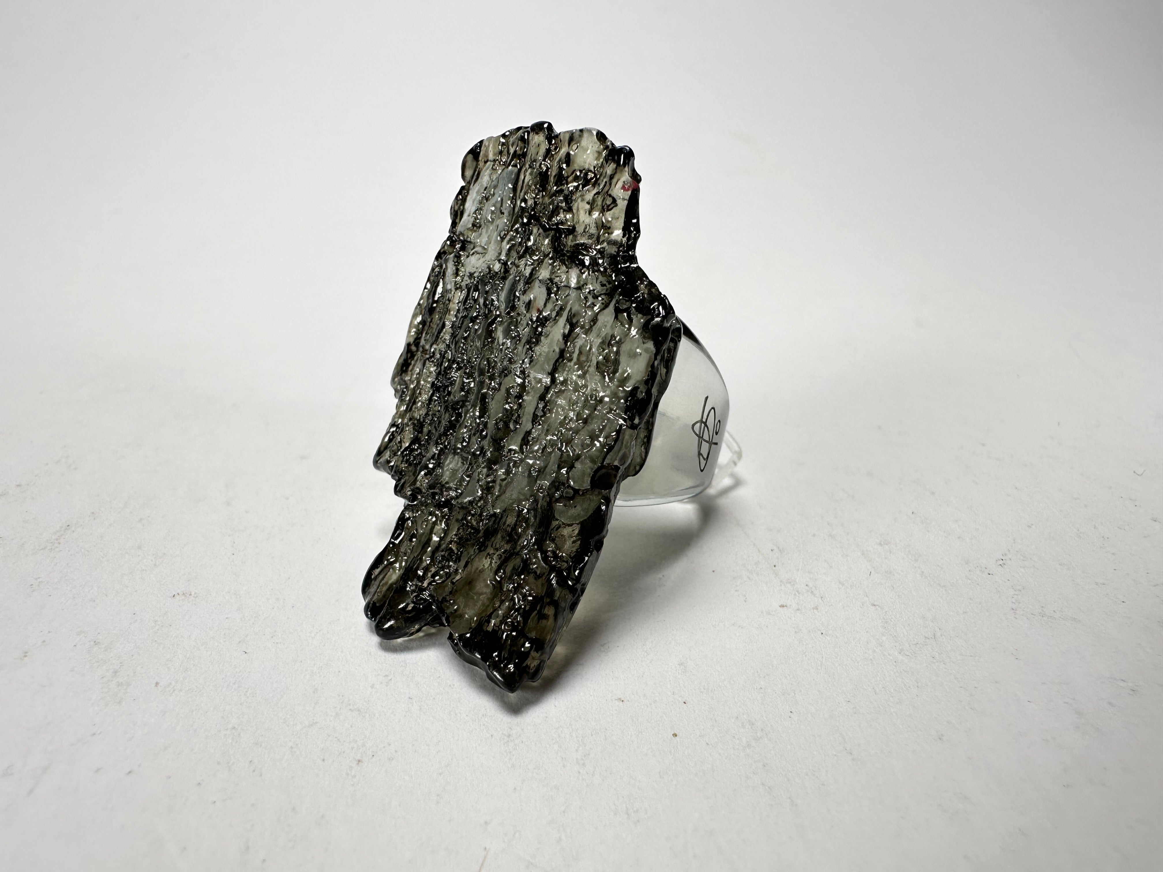 Jackie Brazil "Smoked Crystal" Charcoal Resin Ring ( R0001 ) UK P / USA 7.5