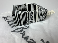 Jackie Brazil "Zebra" Liquorice Allsorts Black & White Striped 3.4cm Square Resin Bangle ( B2056 )