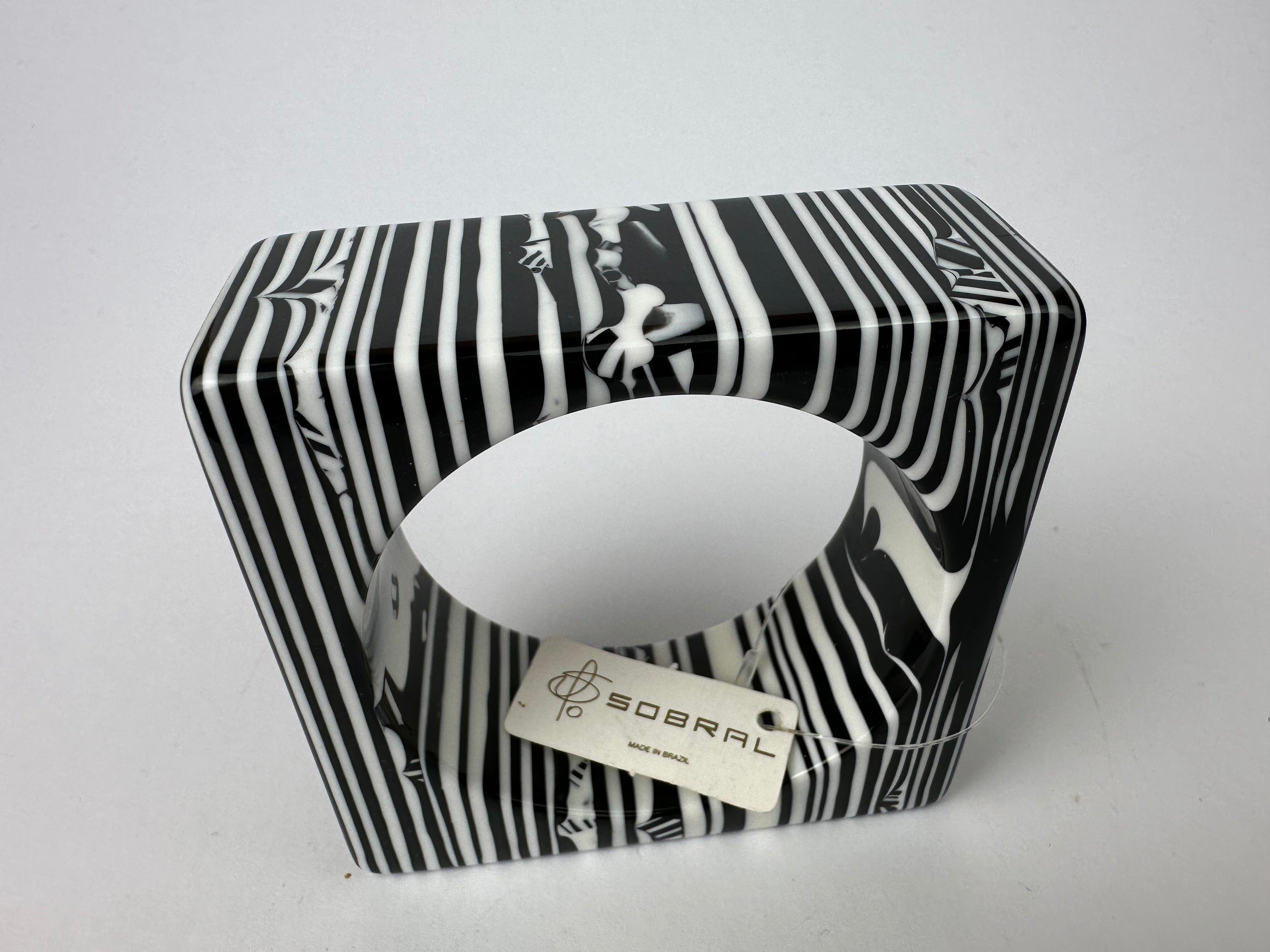 Jackie Brazil "Zebra" Liquorice Allsorts Black & White Striped 3.4cm Square Resin Bangle ( B2056 )