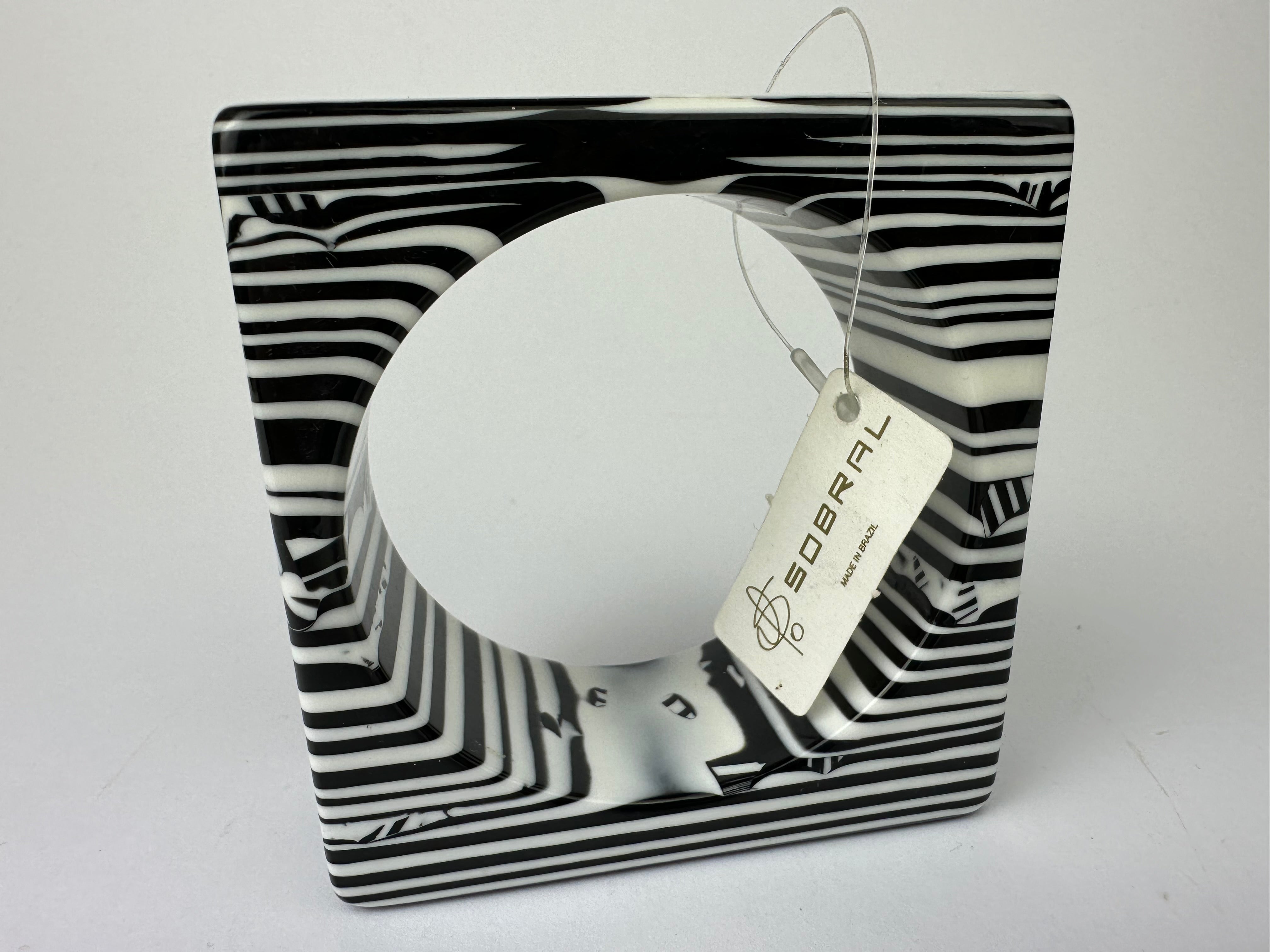 Jackie Brazil "Zebra" Liquorice Allsorts Black & White Striped 3.4cm Square Resin Bangle ( B2056 )