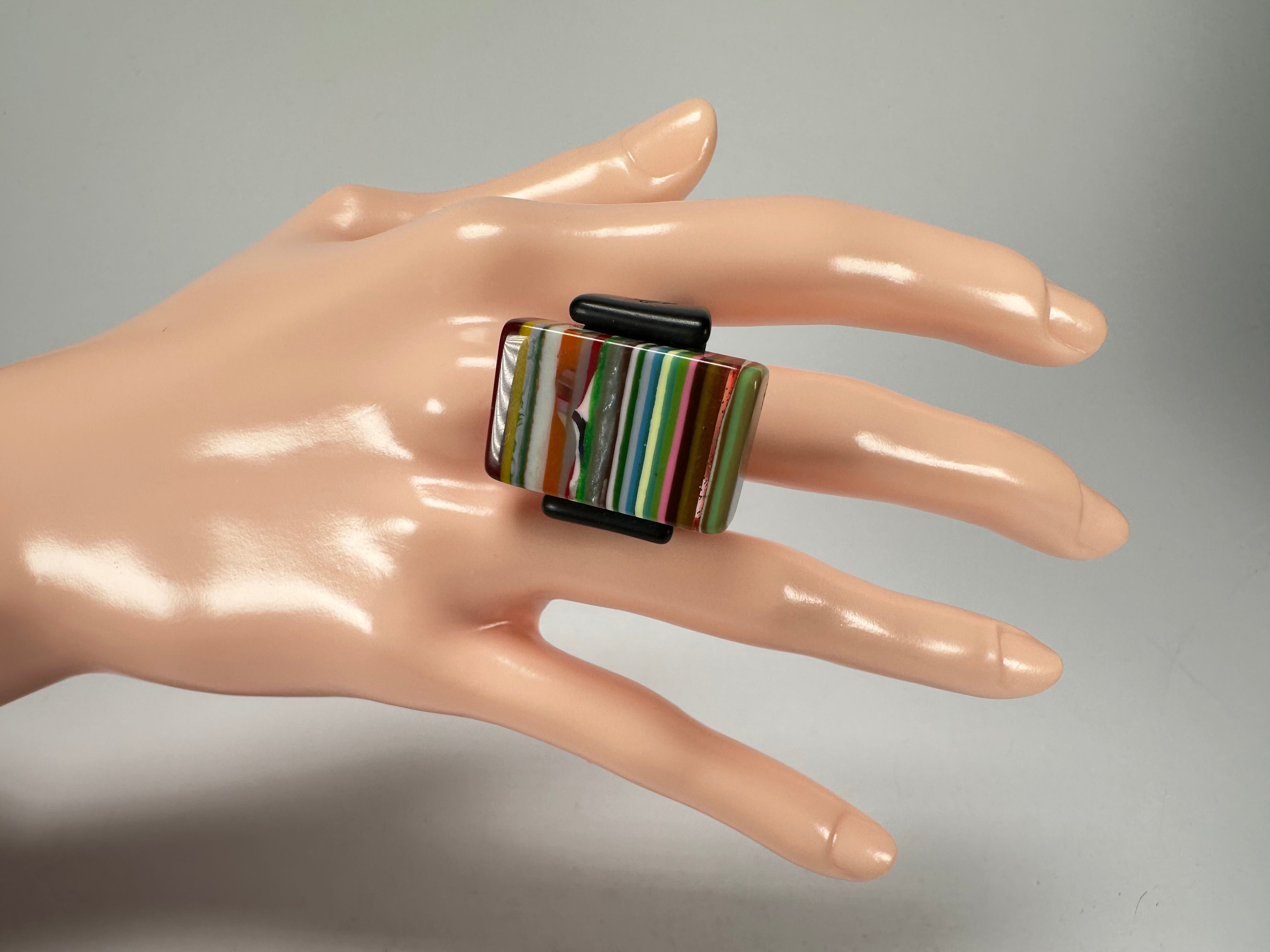 Jackie Brazil "Toppa" Liquorice Spring Mix Resin Ring ( R0152 ) UK Q / USA 8