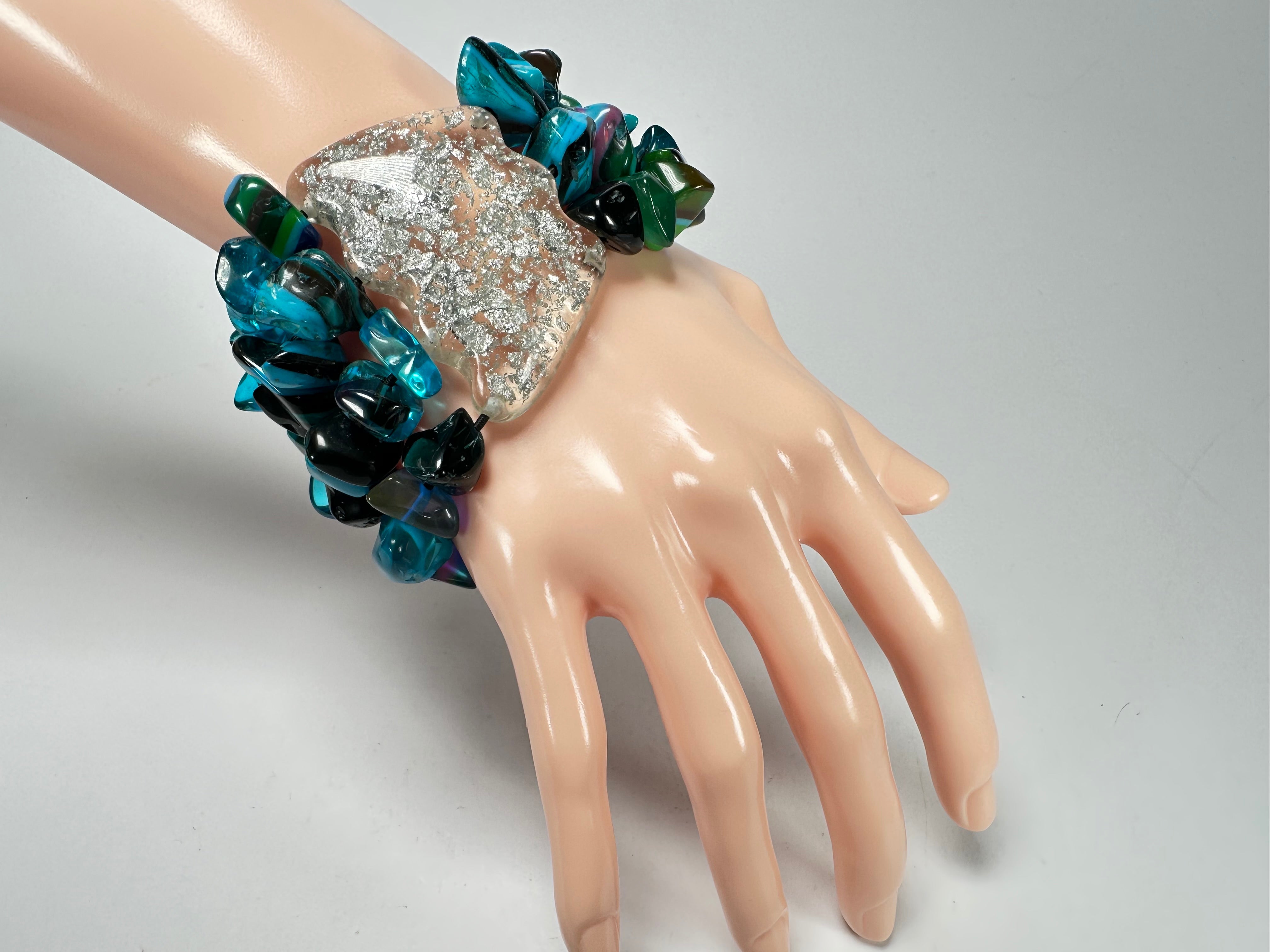 Jackie Brazil "Orient Express" 3 & 4 Beaded Strands with Leaf Pendant Blue Mix Resin Bracelet ( B3544 )