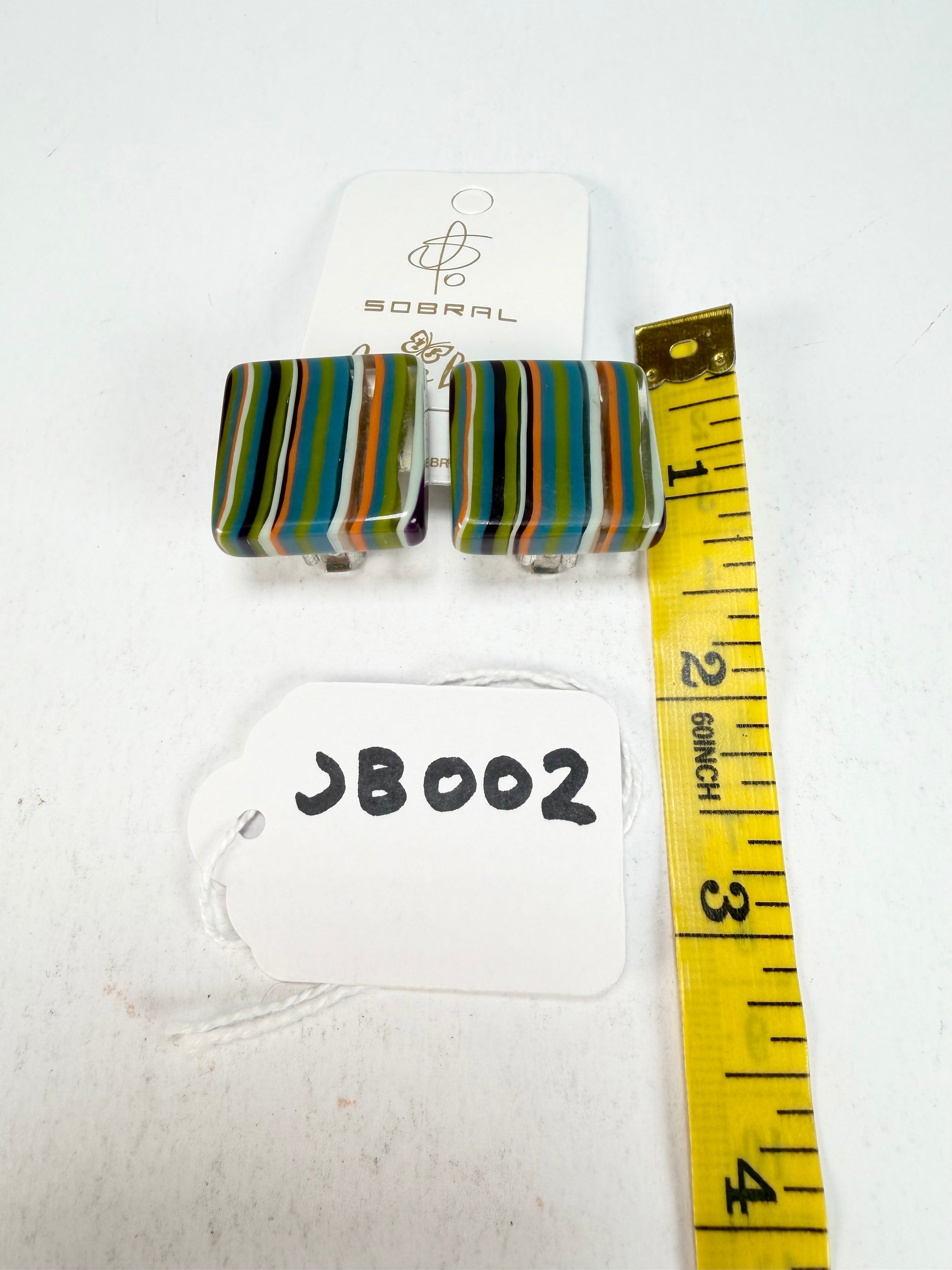Jackie Brazil "Liquorice" Small Square Winter Mix Clip On Resin Earrings ( E0584 )