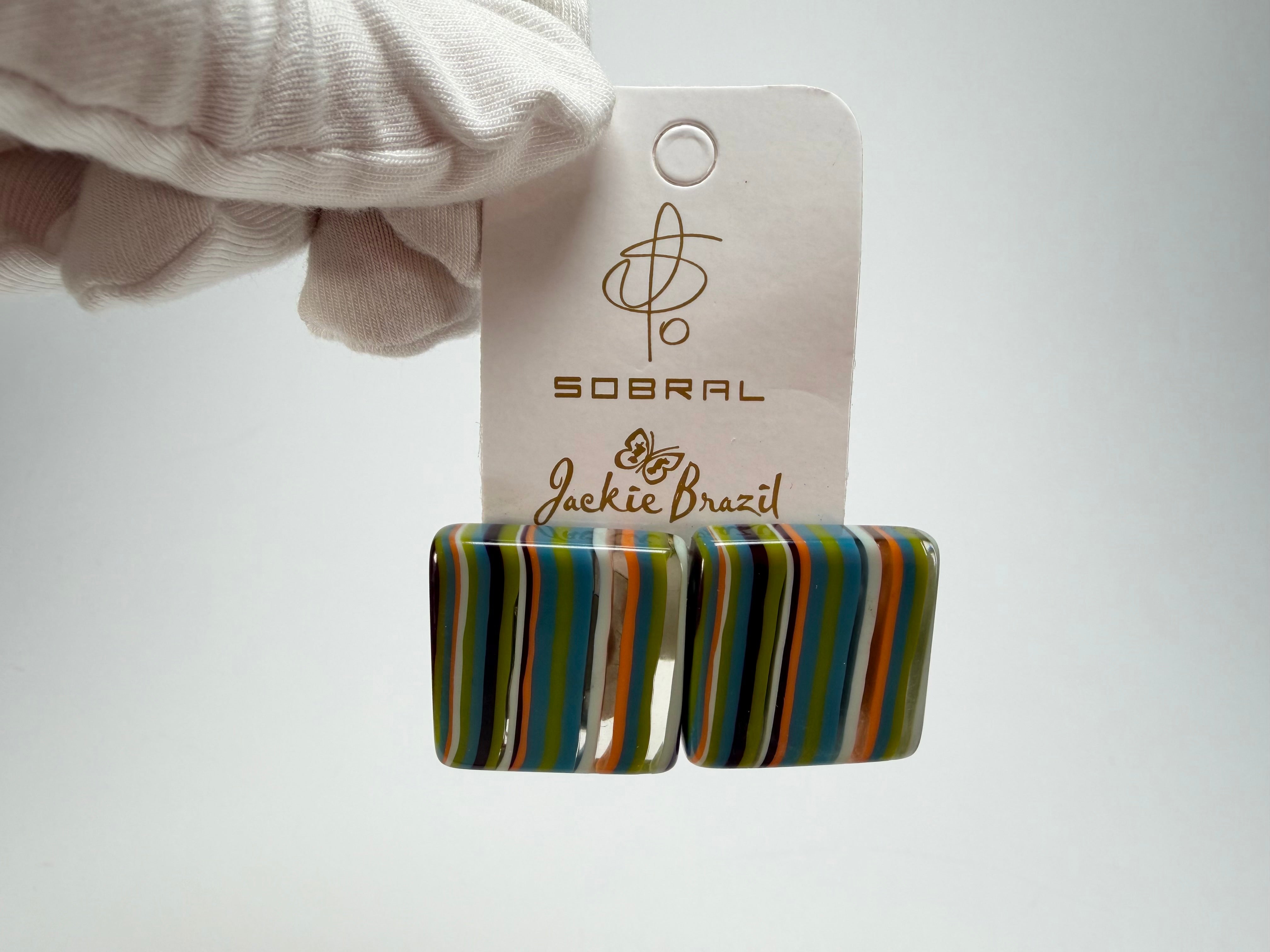 Jackie Brazil "Liquorice" Small Square Winter Mix Clip On Resin Earrings ( E0584 )