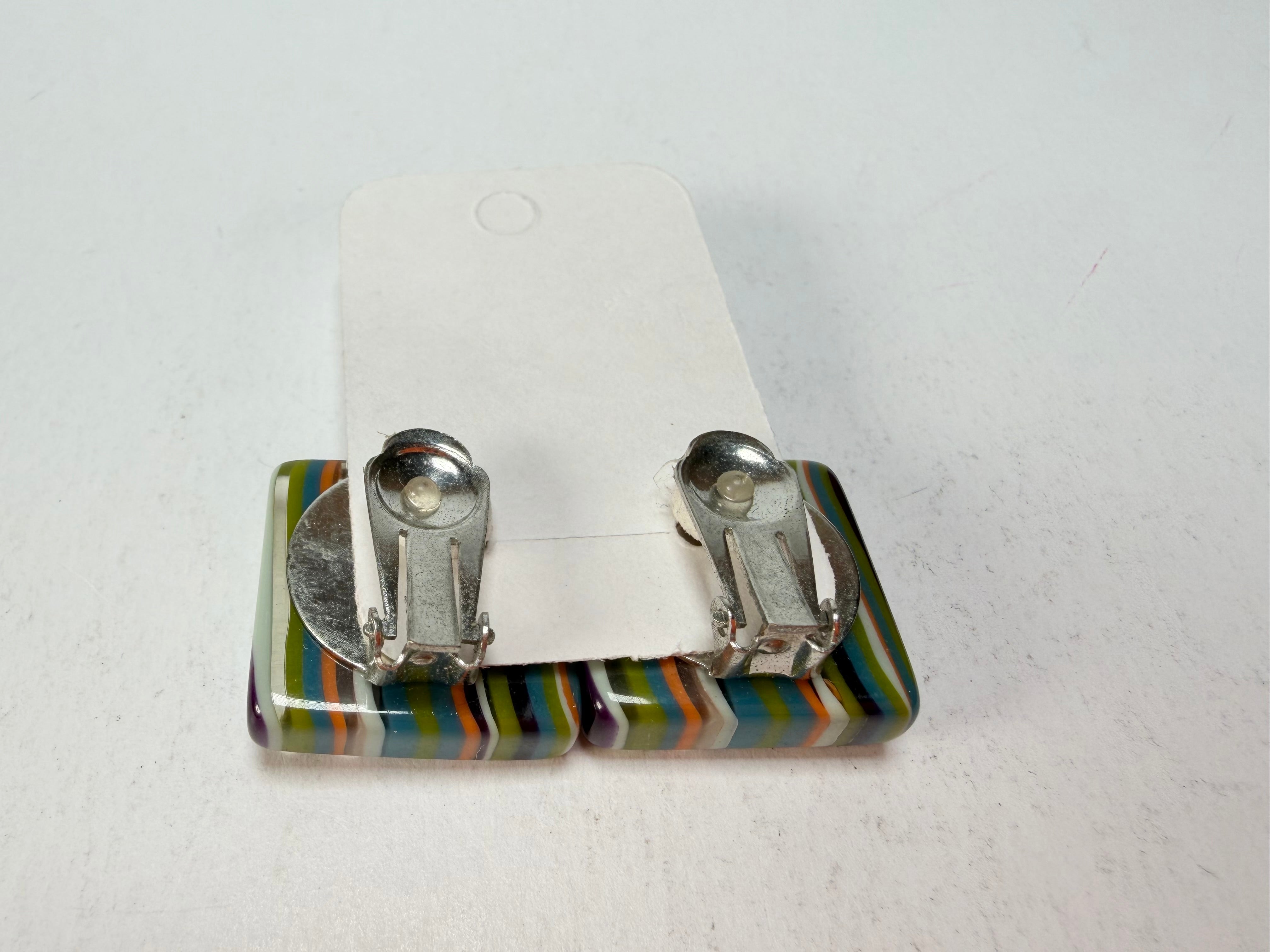 Jackie Brazil "Liquorice" Small Square Winter Mix Clip On Resin Earrings ( E0584 )