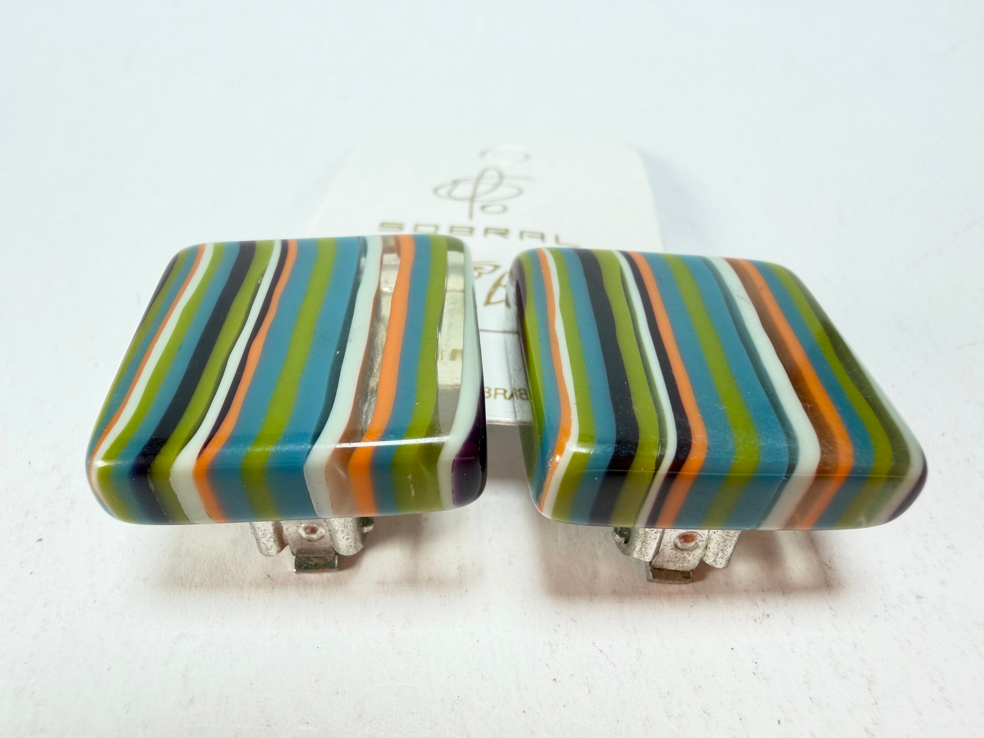 Jackie Brazil "Liquorice" Small Square Winter Mix Clip On Resin Earrings ( E0584 )