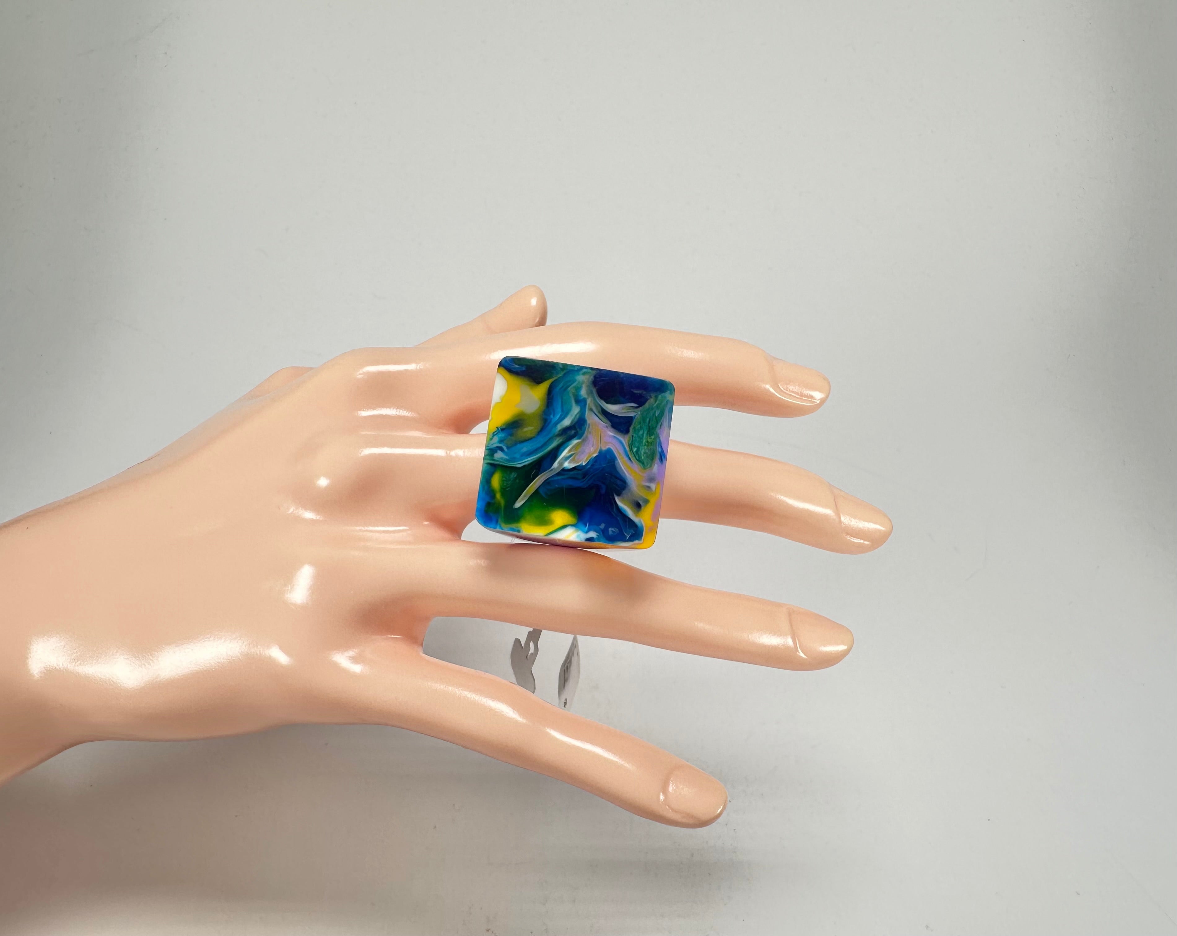 Jackie Brazil "Marble" Large Square Resin Ring ( R1715 ) Size UK T / USA 9.5