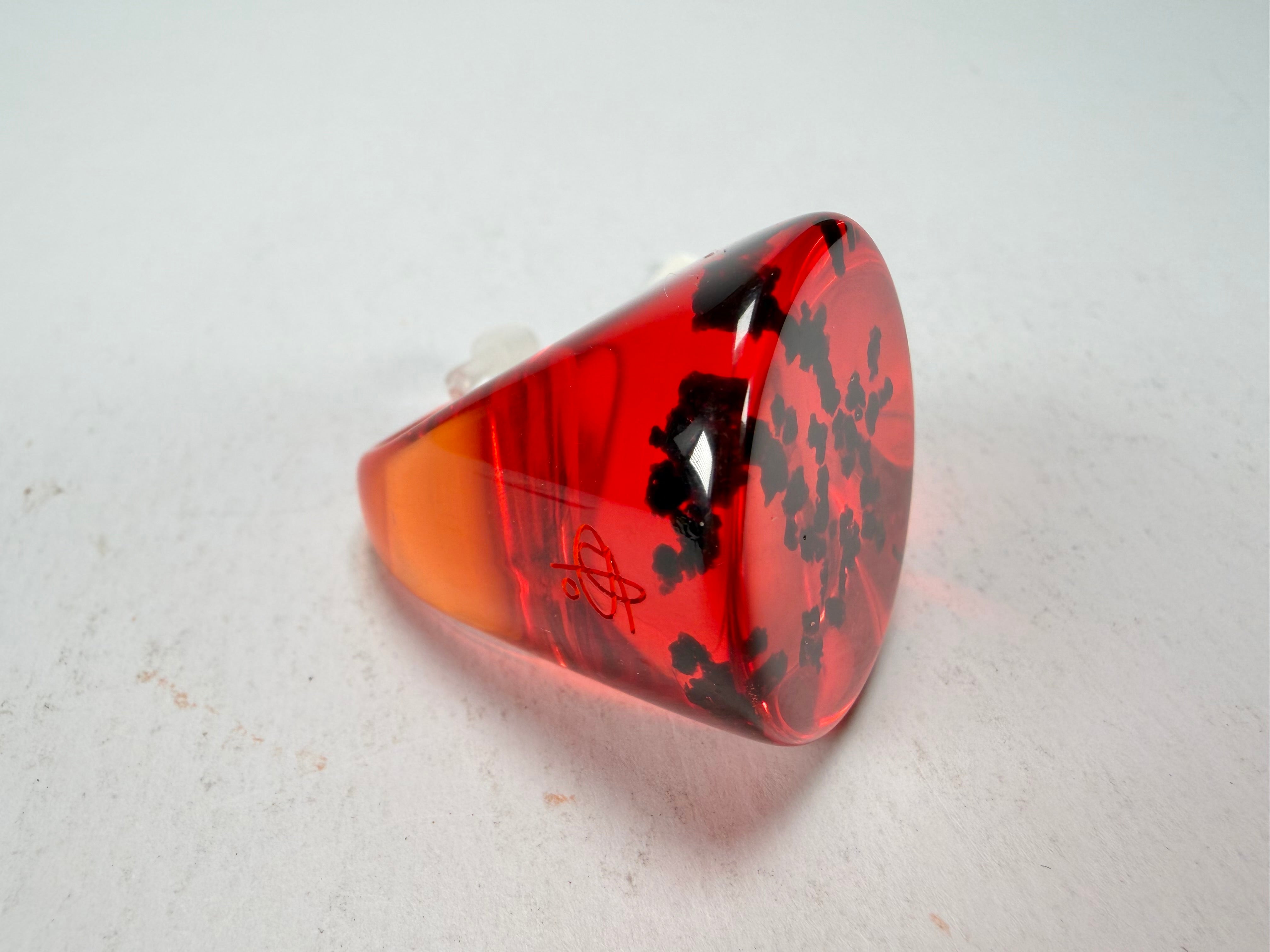 Jackie Brazil "Stomp" Large Round Amber Resin  Ring ( R0360 ) Size UK Q / US 8