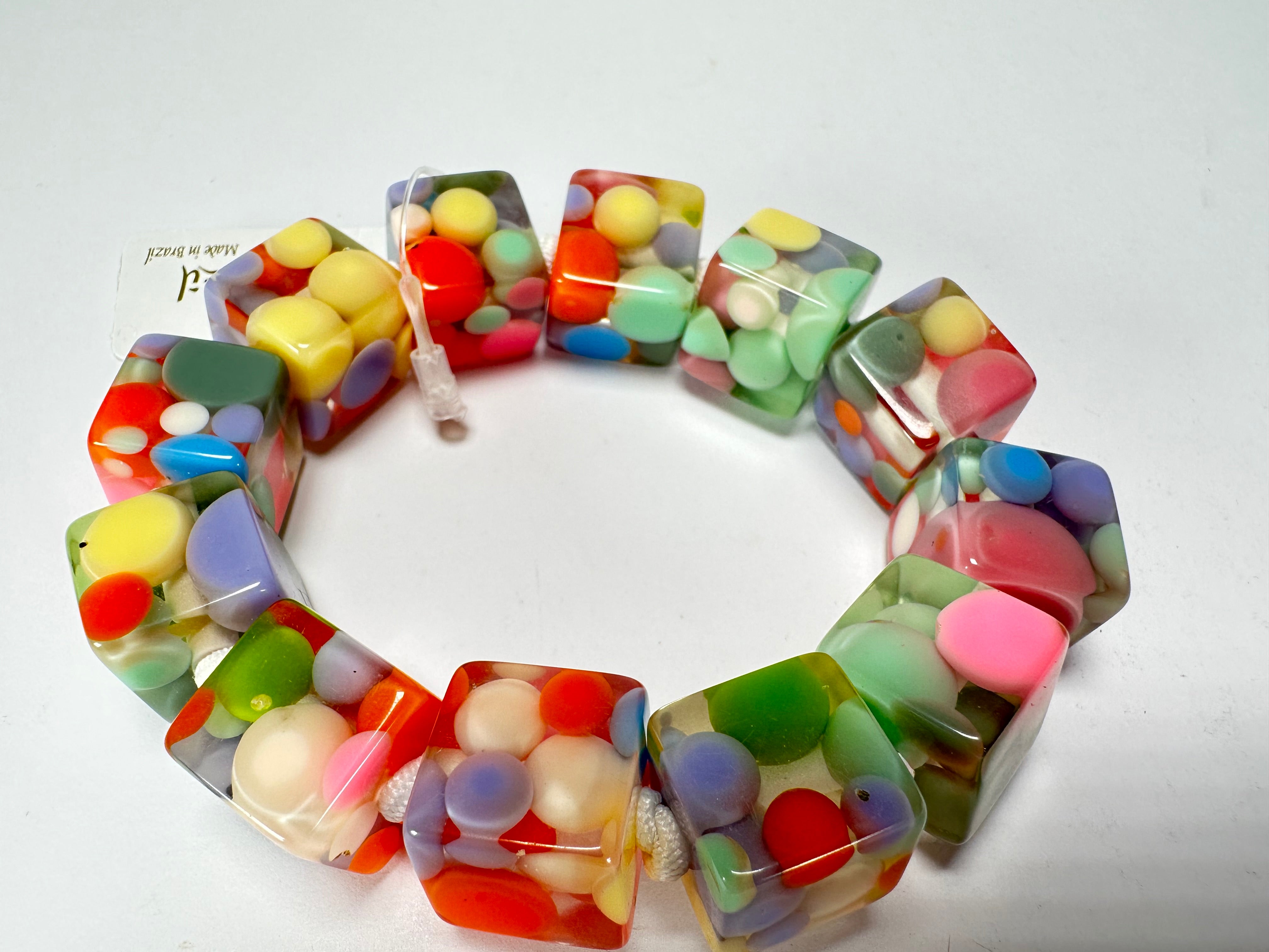 Jackie Brazil "Spots" Spotted Cubes On Elastic Resin Bracelet ( B1284 )