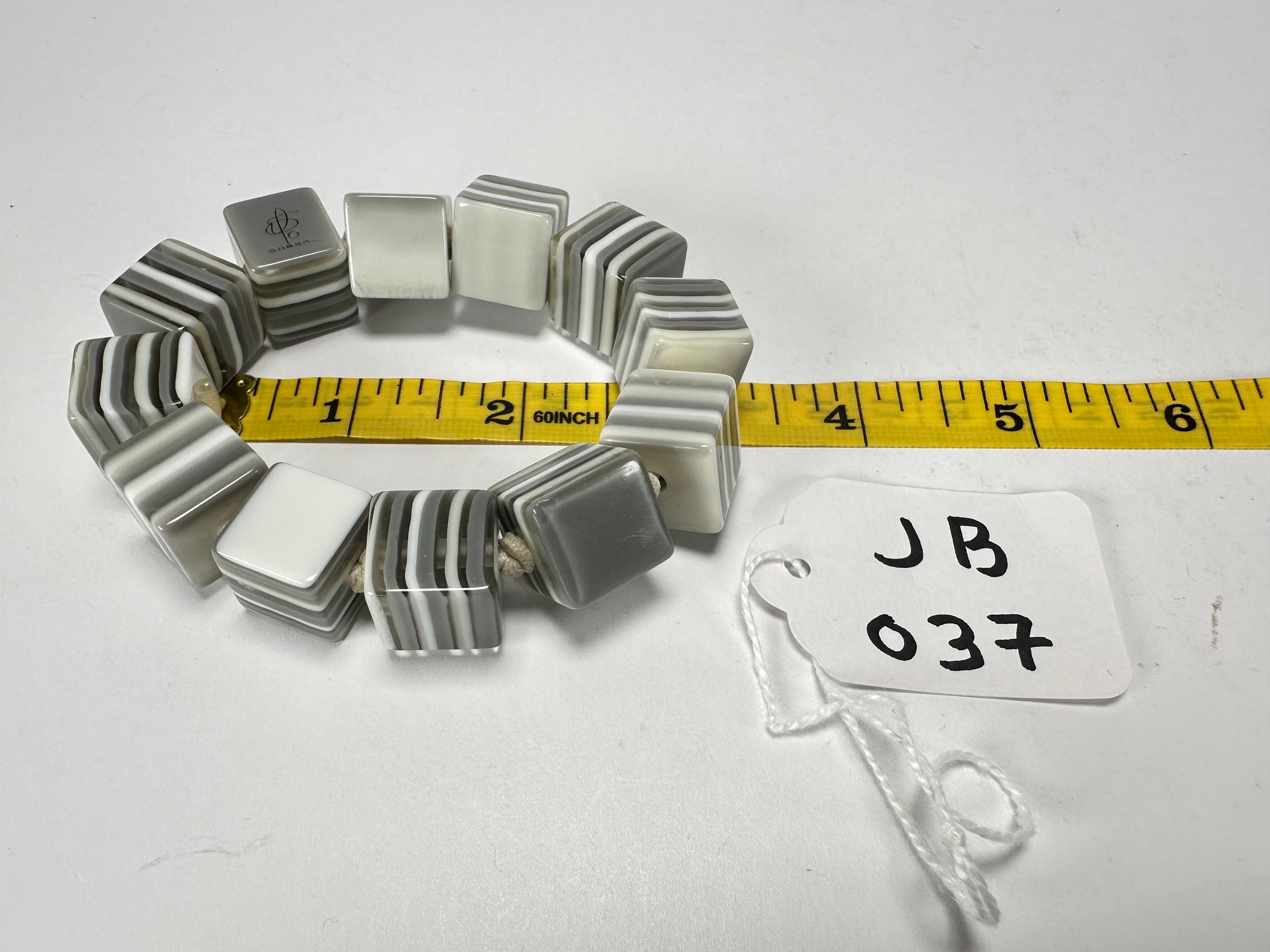 Jackie Brazil "POP" Liquorice Spring Cream Mix Small Cubes Bracelet ( B0224 )