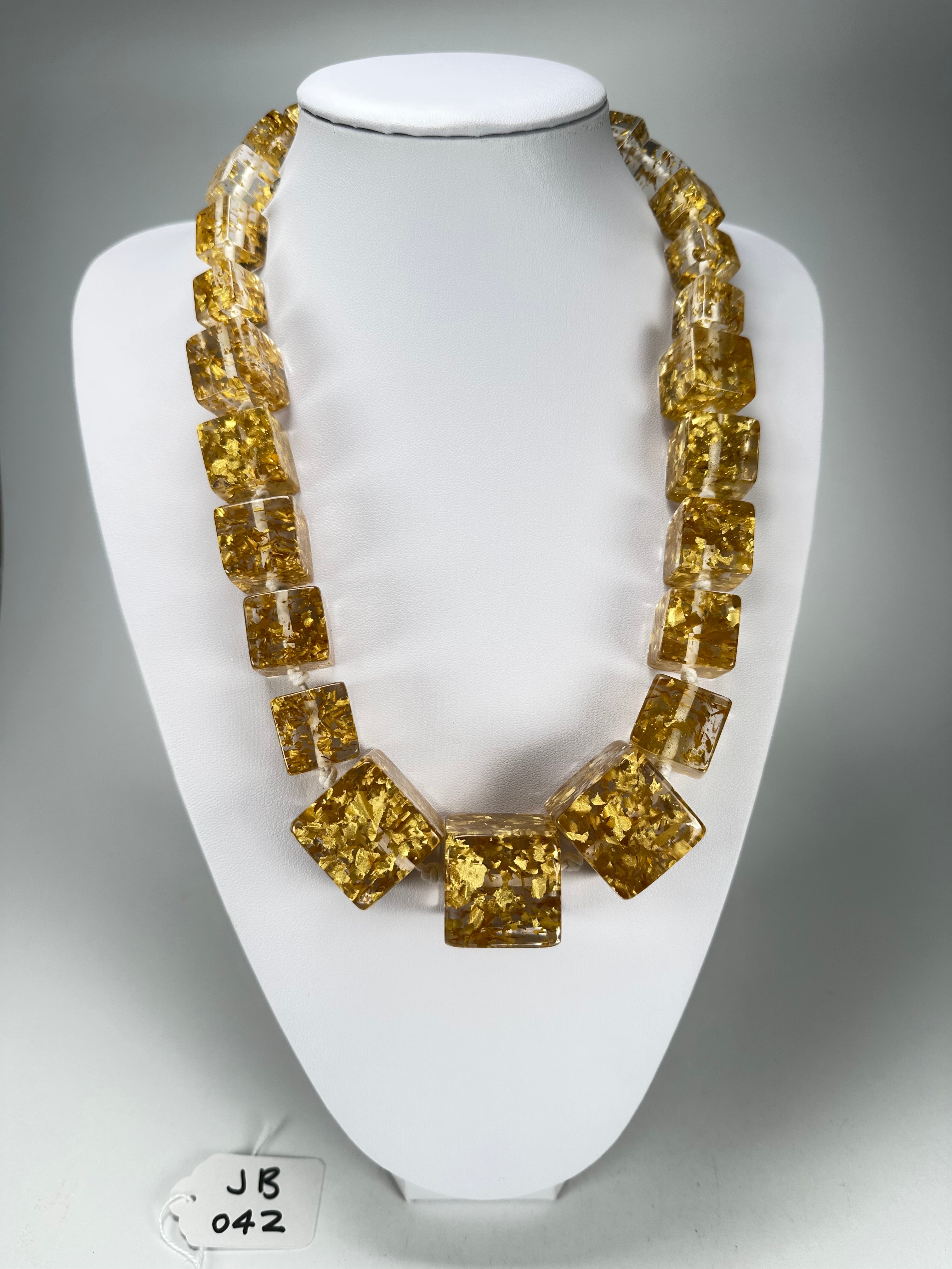 Jackie Brazil "Gold Flakes" Mix Size Liquorice Cubes Resin Necklace ( N3343 )