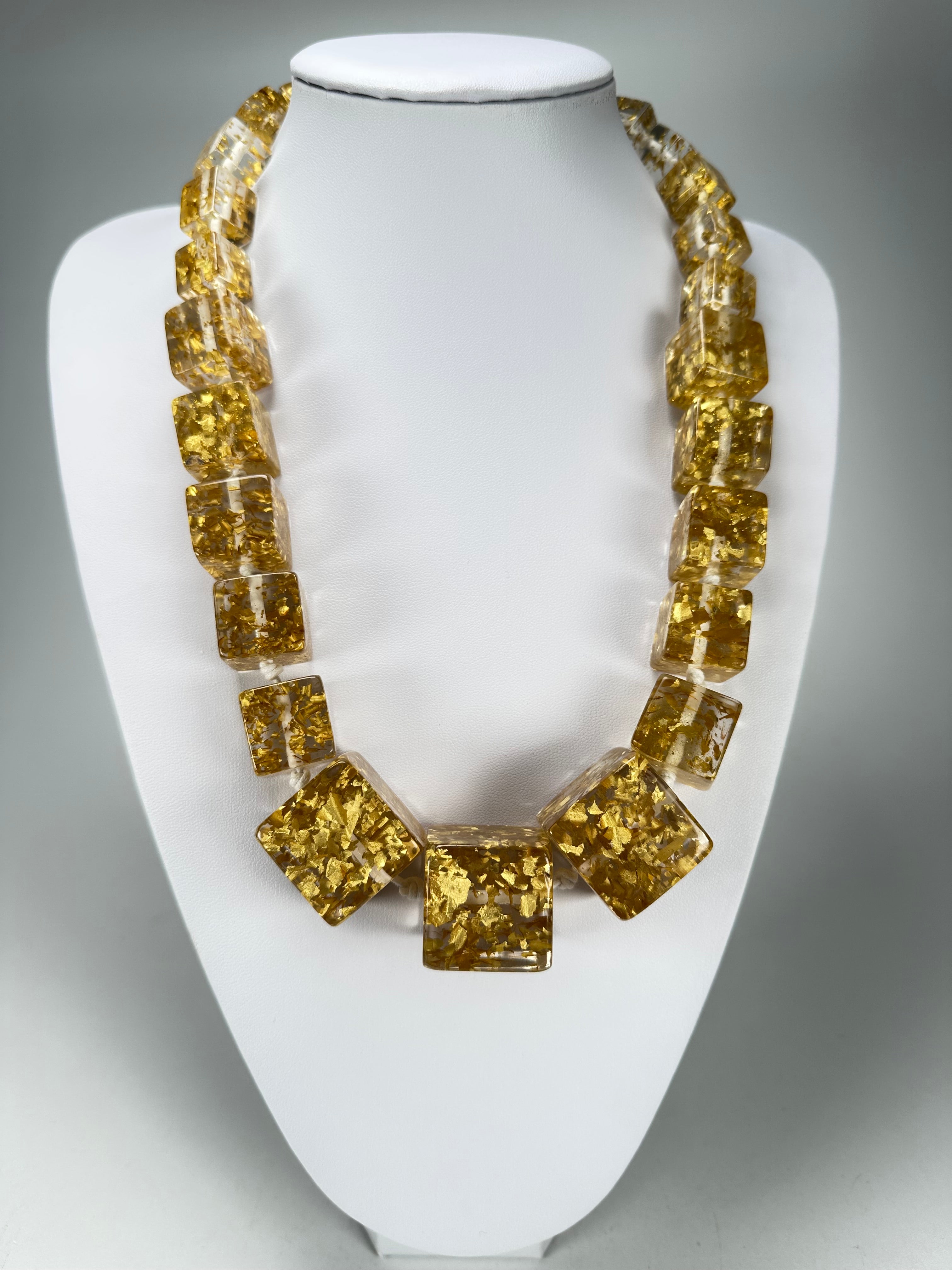 Jackie Brazil "Gold Flakes" Mix Size Liquorice Cubes Resin Necklace ( N3343 )