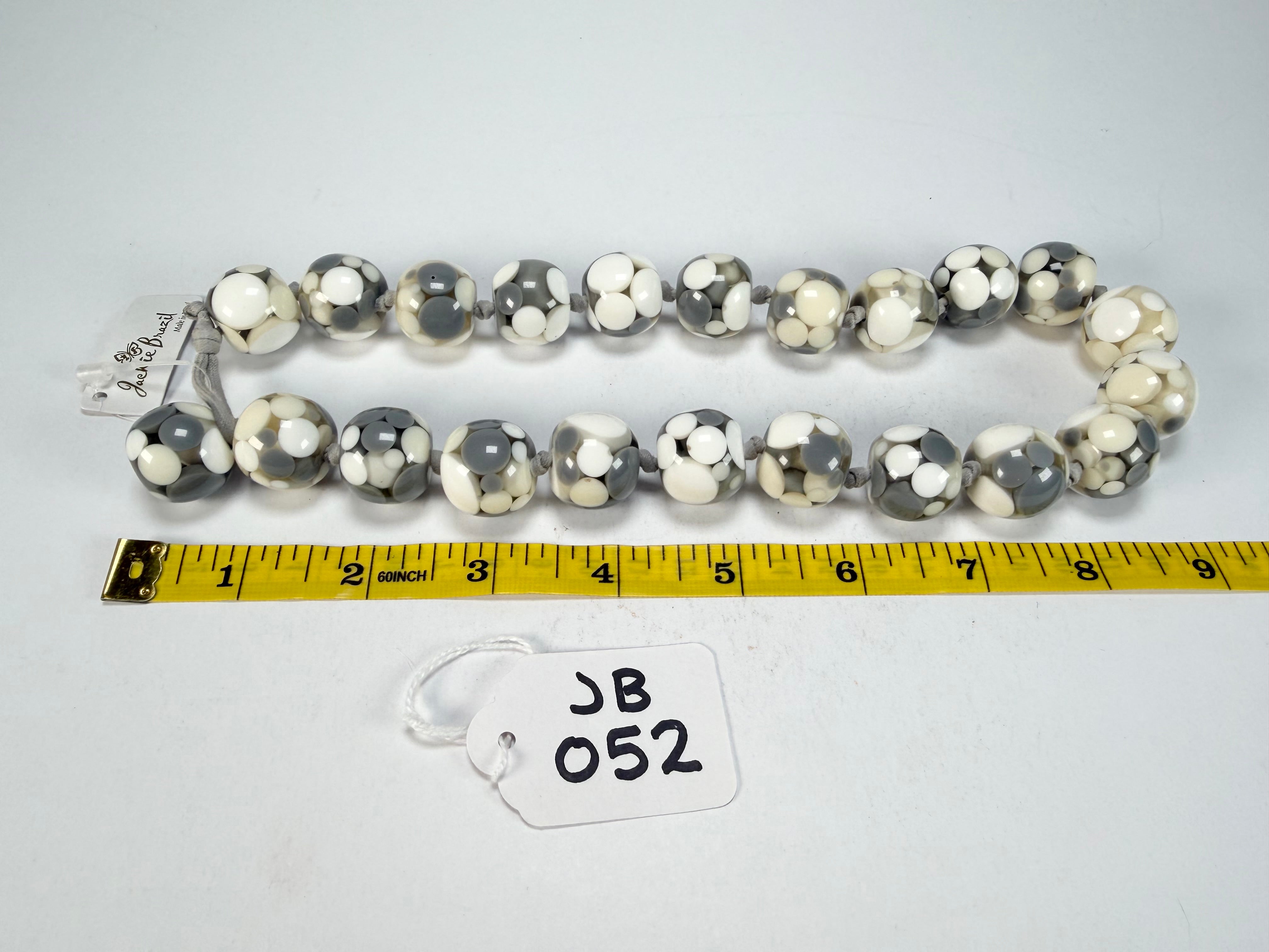 Jackie Brazil "Spotted Balls" Cream Spots Resin Necklace 50cm ( N1500 )