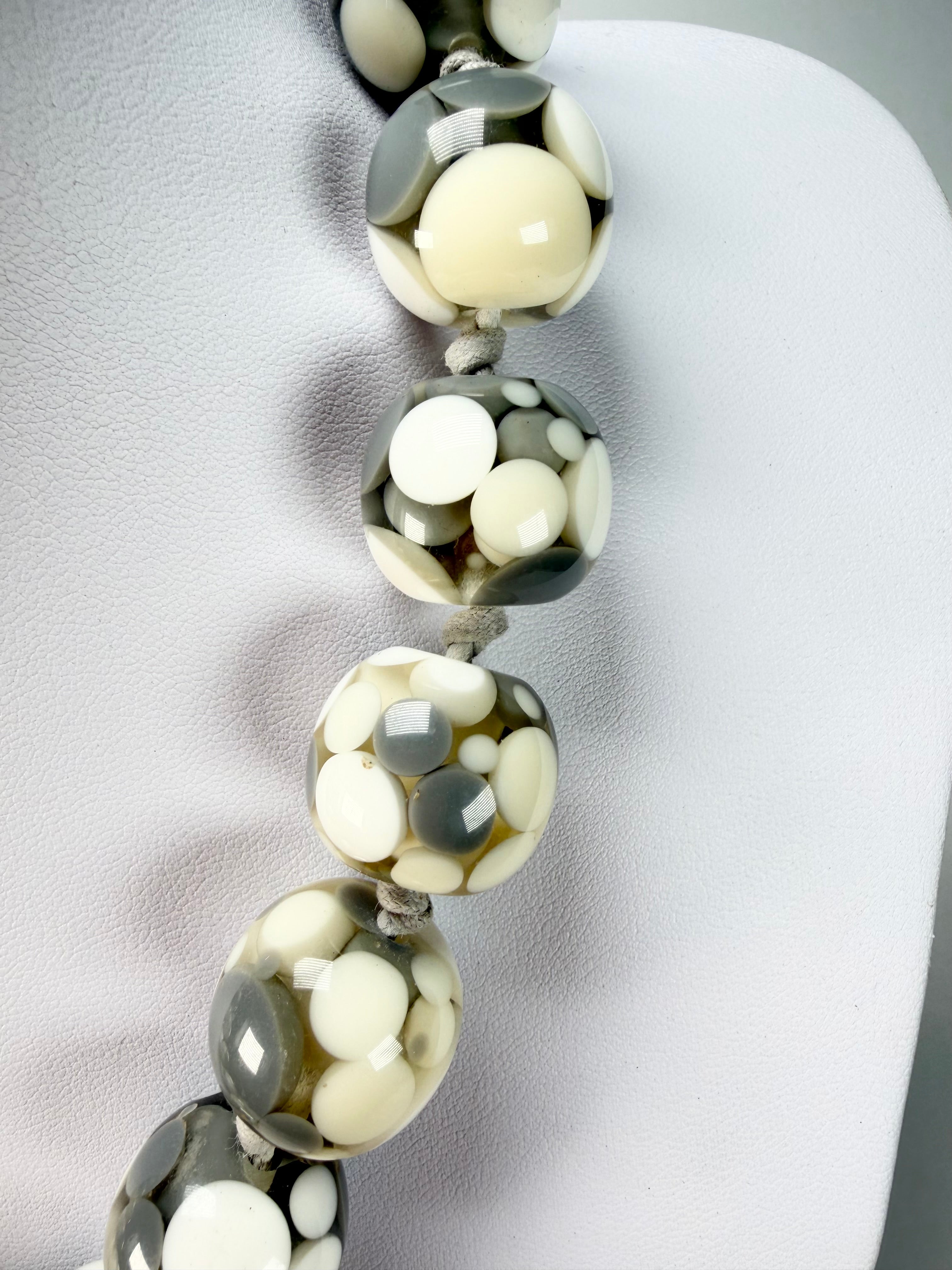 Jackie Brazil "Spotted Balls" Cream Spots Resin Necklace 50cm ( N1500 )