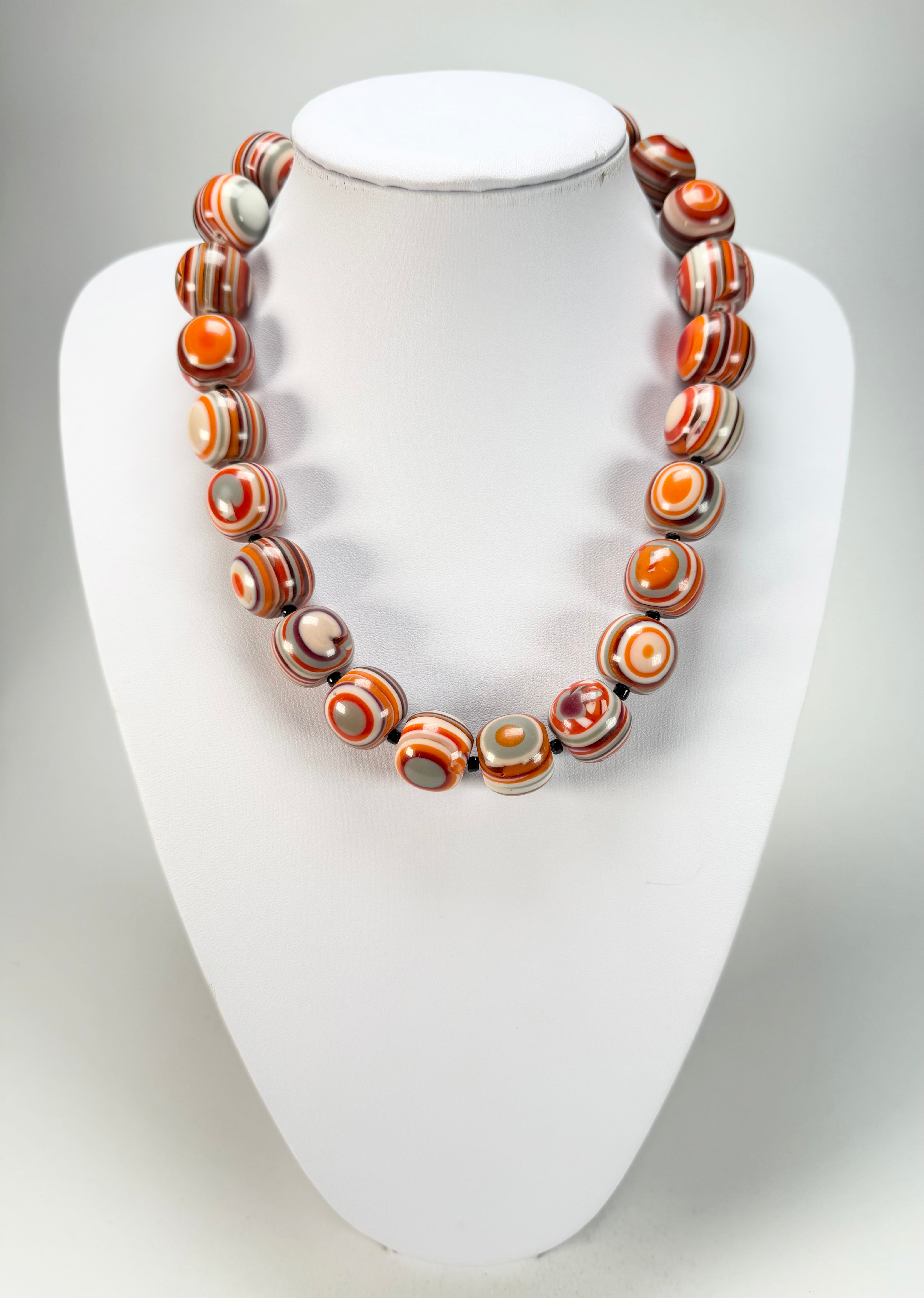 Jackie Brazil "Cat Eyes" Orange Mix Liquorice Balls Resin Necklace 50cm ( N0894 )