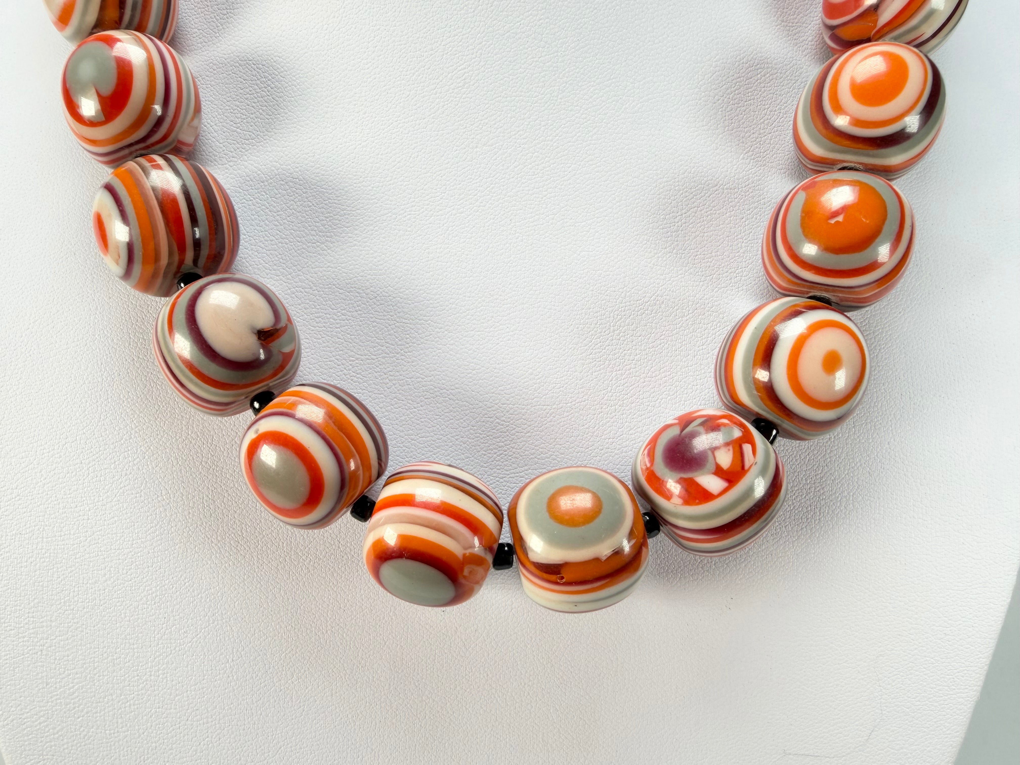 Jackie Brazil "Cat Eyes" Orange Mix Liquorice Balls Resin Necklace 50cm ( N0894 )