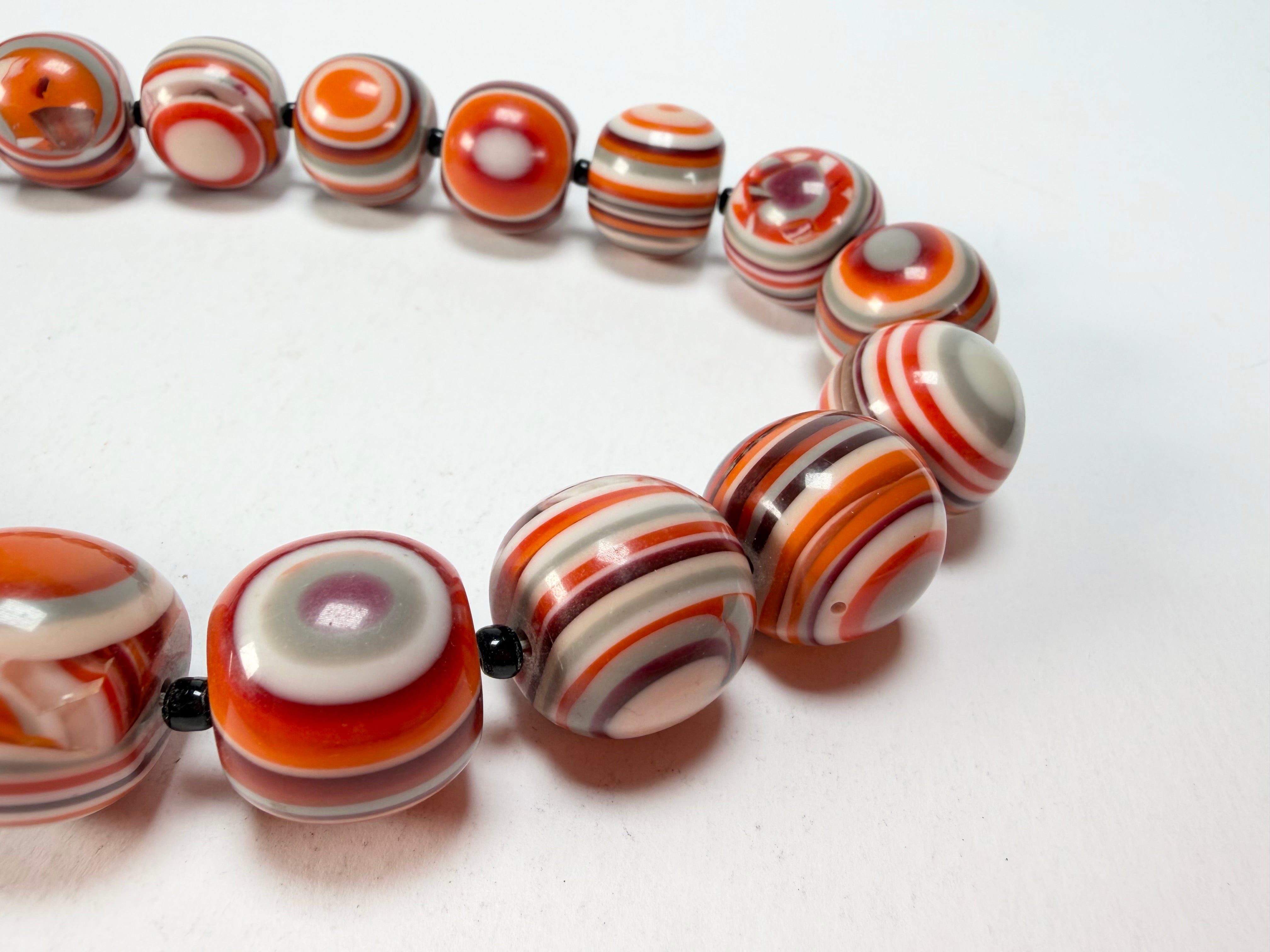 Jackie Brazil "Cat Eyes" Orange Mix Liquorice Balls Resin Necklace 50cm ( N0894 )