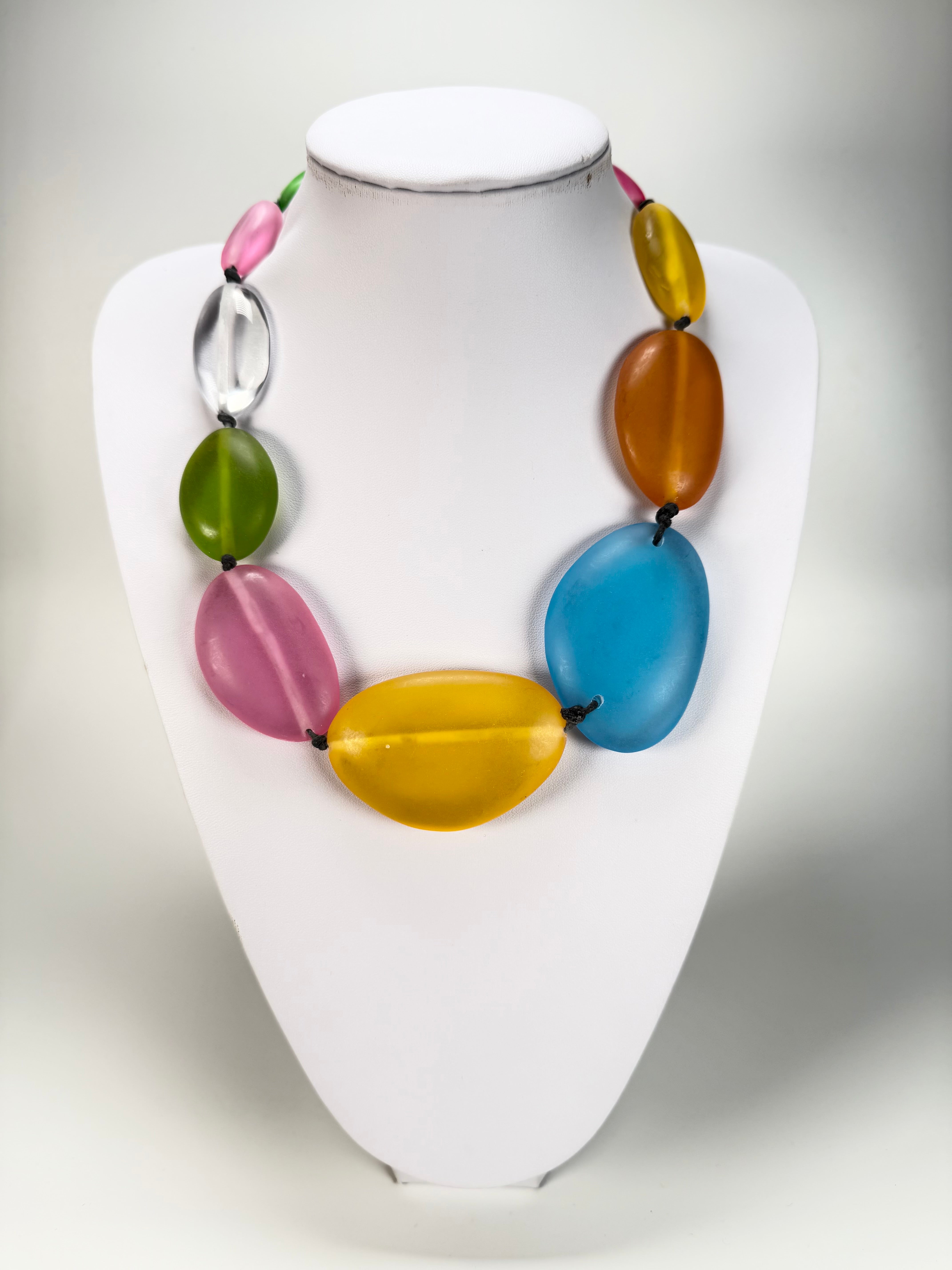 Jackie Brazil "Transparent" Summer Frost Short Flat Riverstones 50cm Necklace ( N3616 )