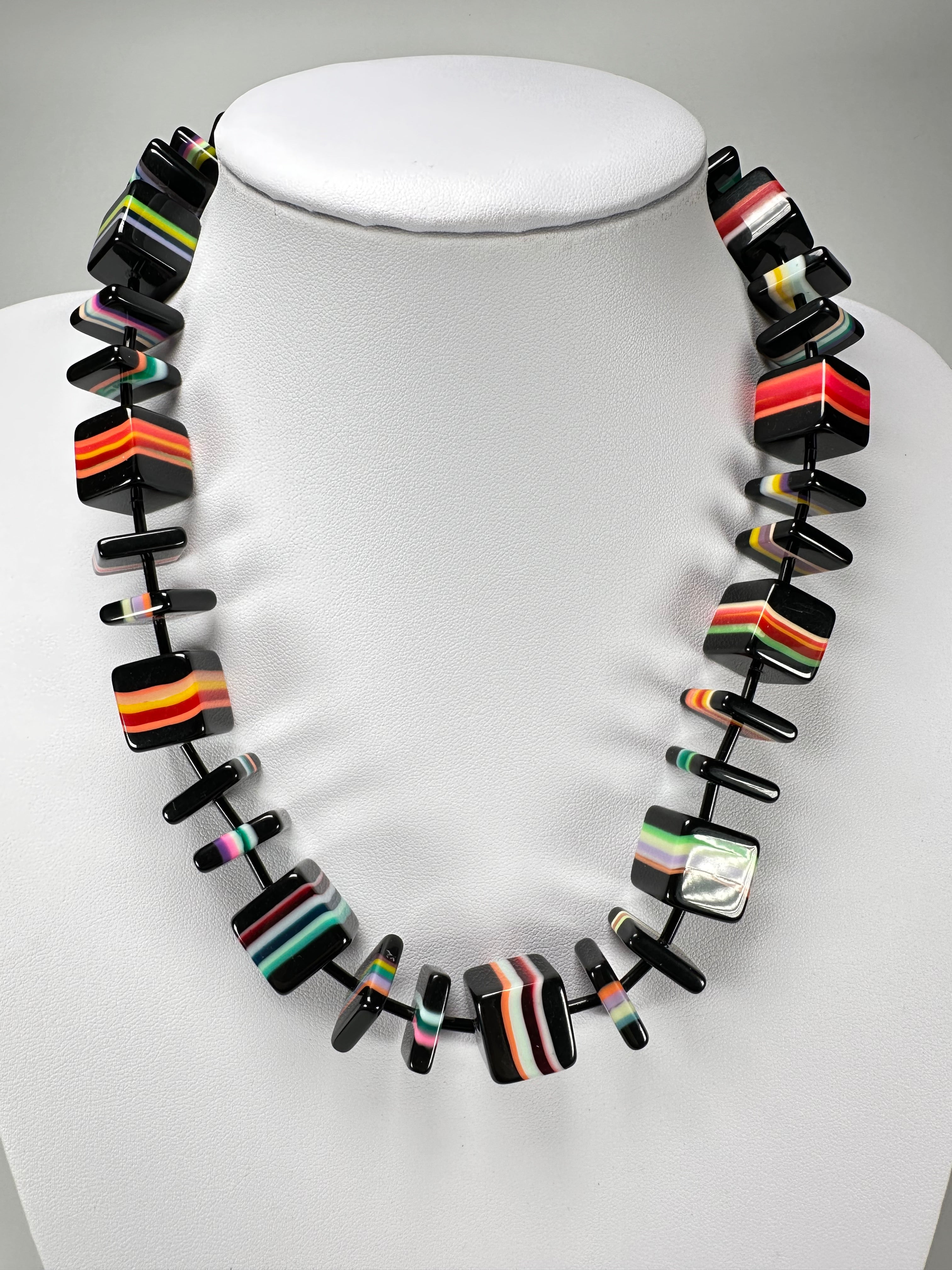 Jackie Brazil "Bar Code" Mix Black & Liquorice Squares Short Resin Necklace ( N2202 )