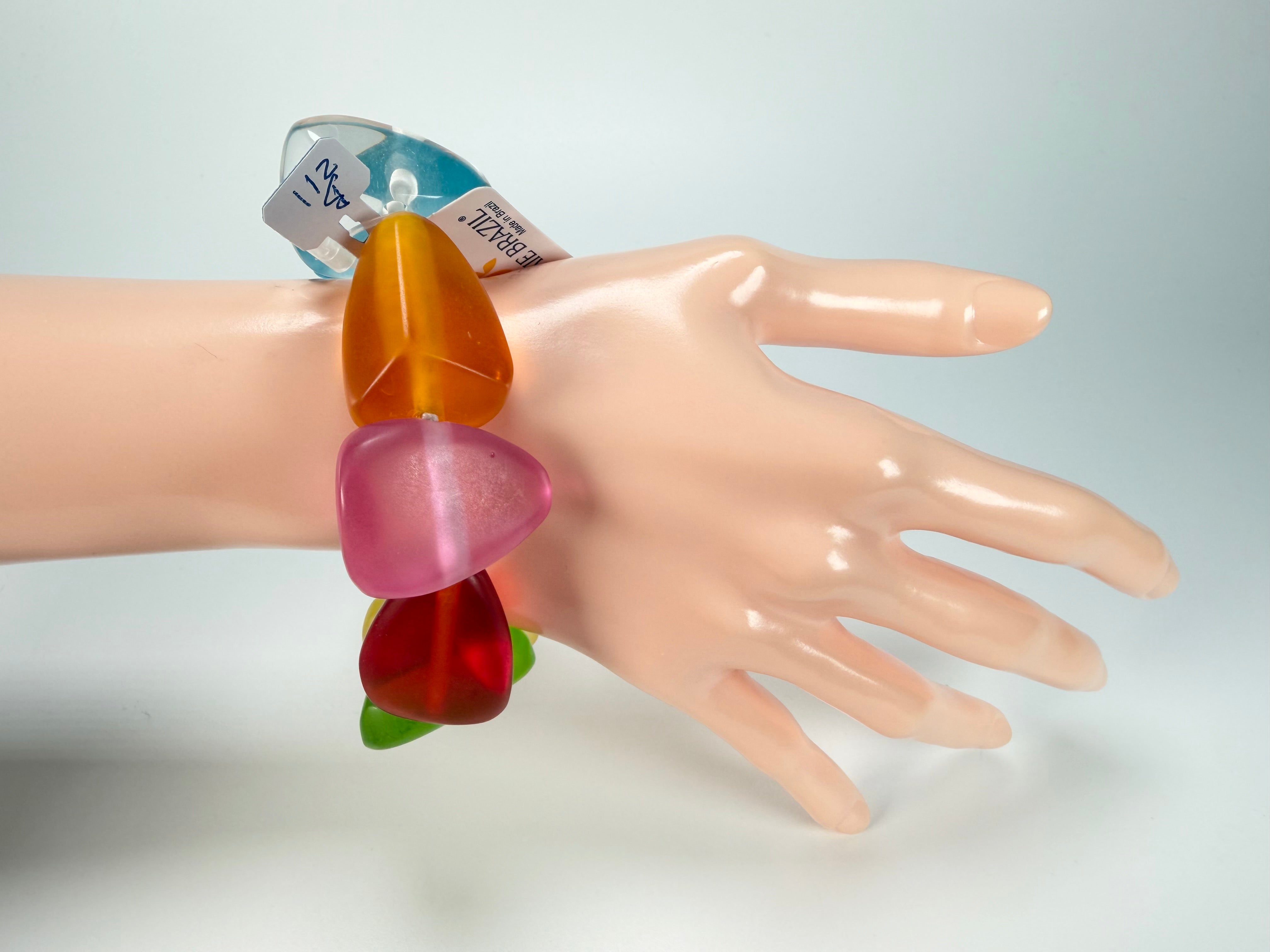 Jackie Brazil "Diamonds" Transparent Summer Frost Flintstone Bone Bracelet ( B0211 )