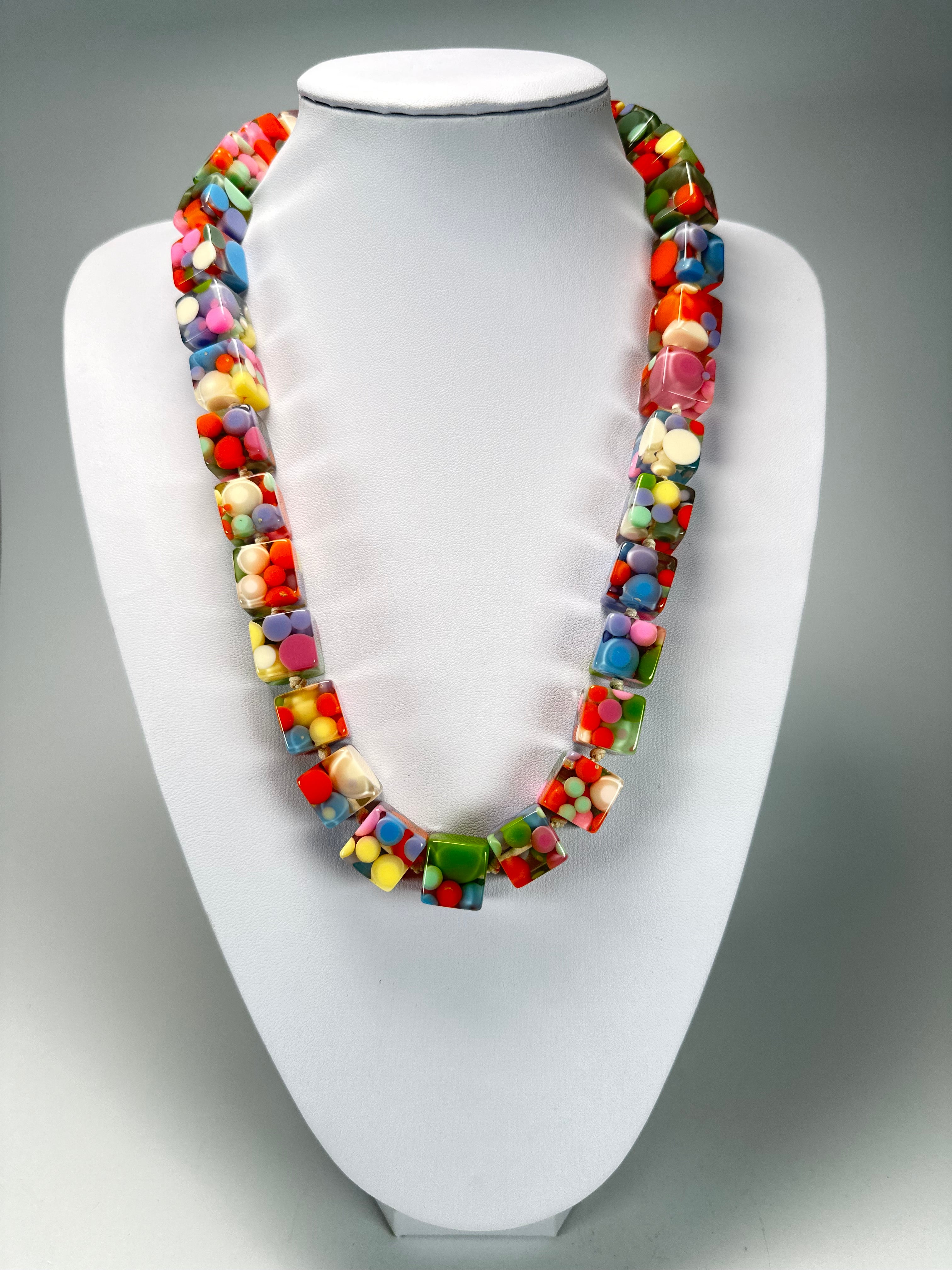 Jackie Brazil "Carlo Spotted Cubes" Spring Colour Spots Resin Necklace 50cm ( N1396 )