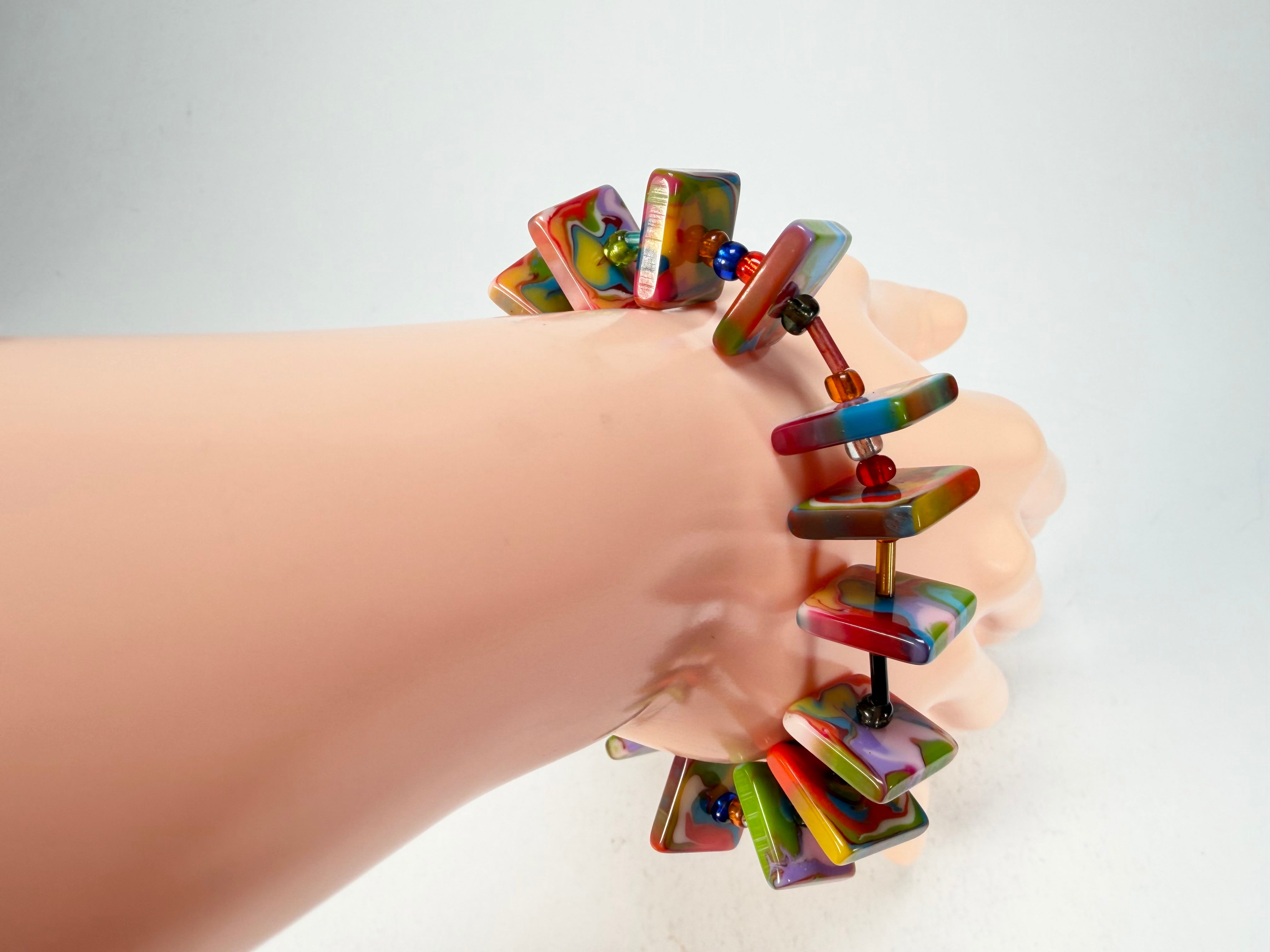 Jackie Brazil "Africa" Kandinsky Liquorice Squares & Beads Resin Bracelet ( B0189 )